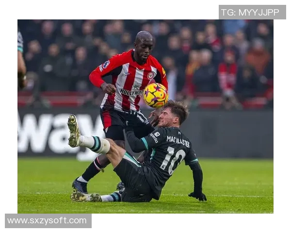 足球场上边跑边飞的传奇人物是谁他的极速与技巧震撼全场 足球场上边跑边飞的传奇人物是谁他的极速与技巧震撼全场